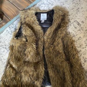 Fur vest